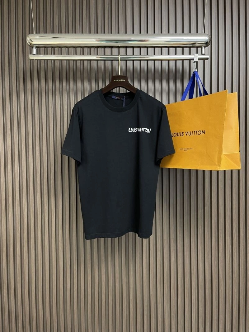 Louis Vuitton T-Shirts Neat 134156