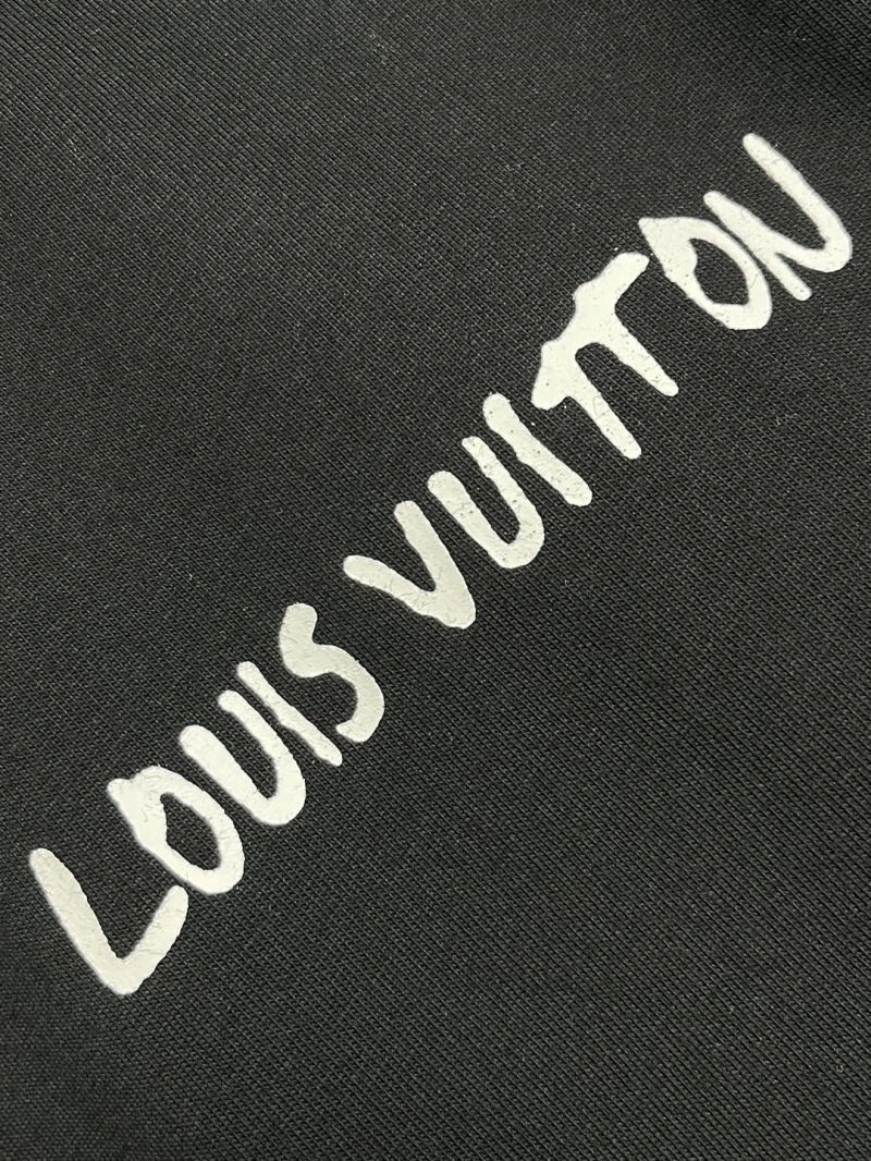 Louis Vuitton T-Shirts Neat 134156