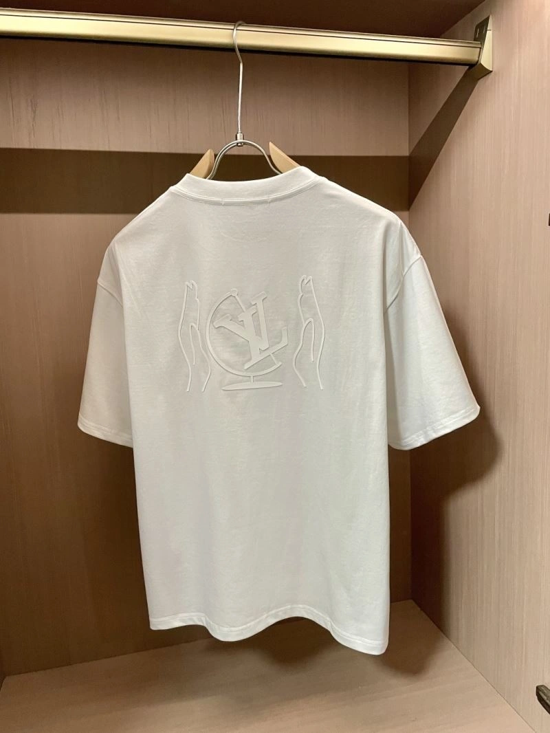 Stretchable Louis Vuitton T-Shirts 134154