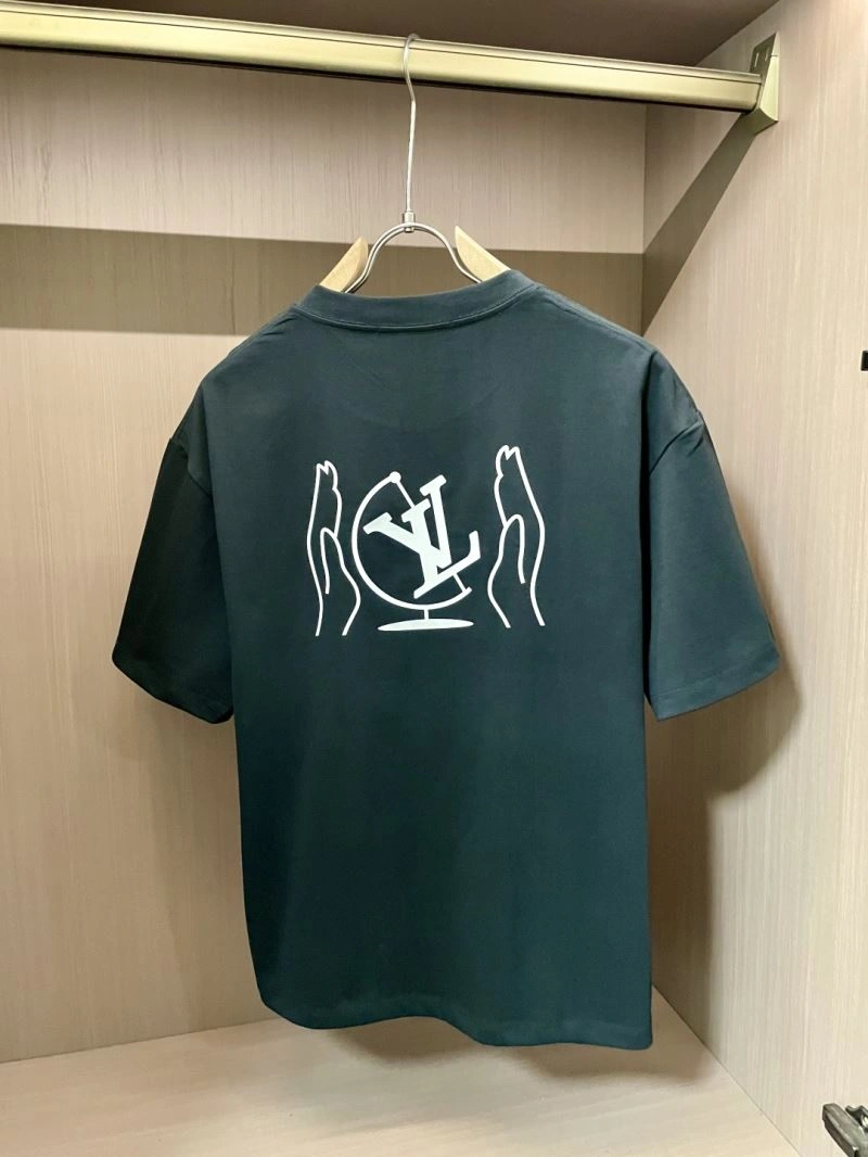 Stretchable Louis Vuitton T-Shirts 134154