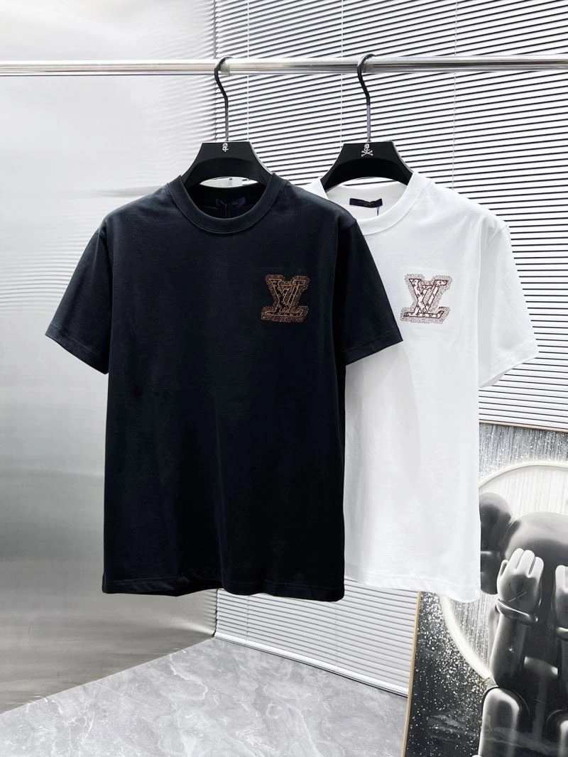 Vibrant Louis Vuitton T-Shirts 134147