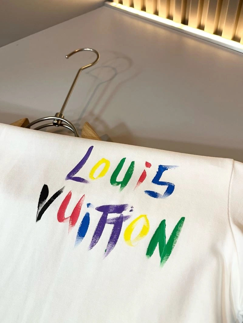Louis Vuitton T-Shirts AllSeason 134151