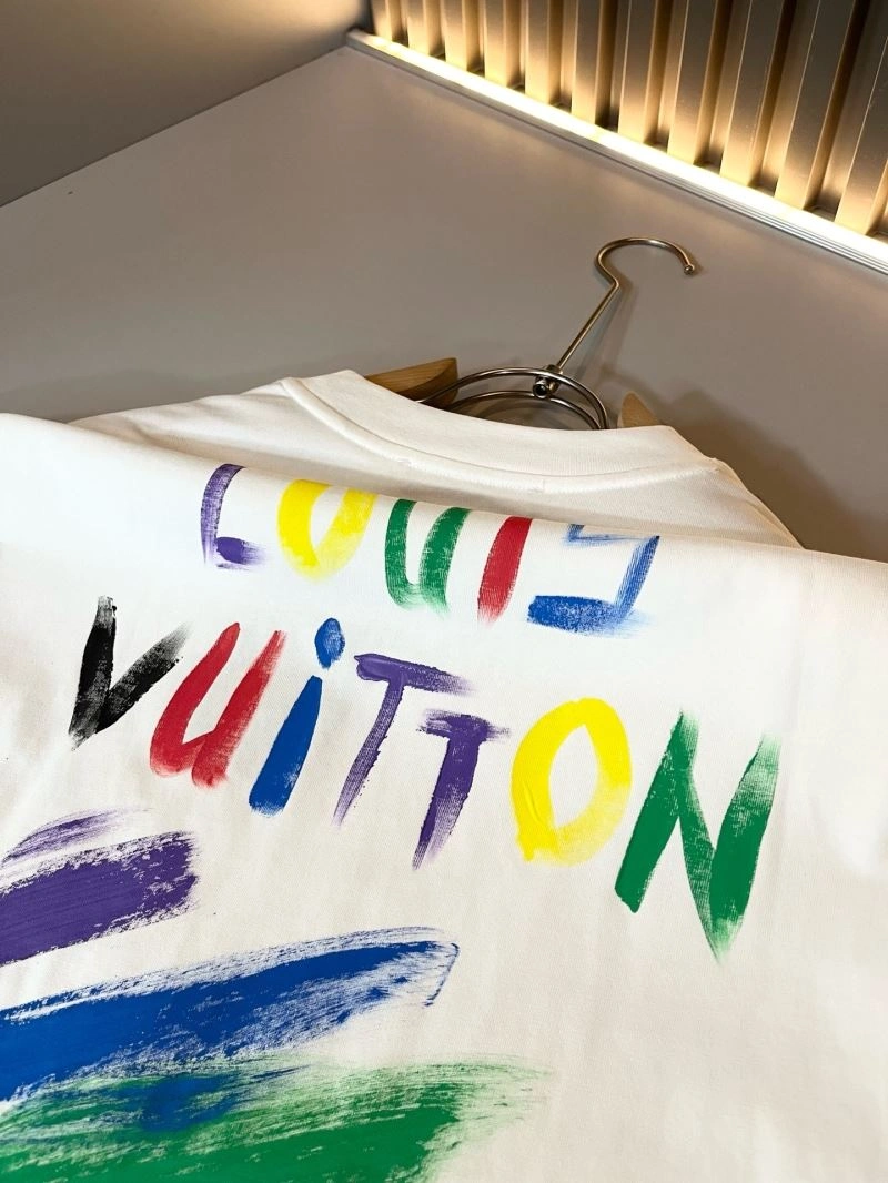 Louis Vuitton T-Shirts AllSeason 134151
