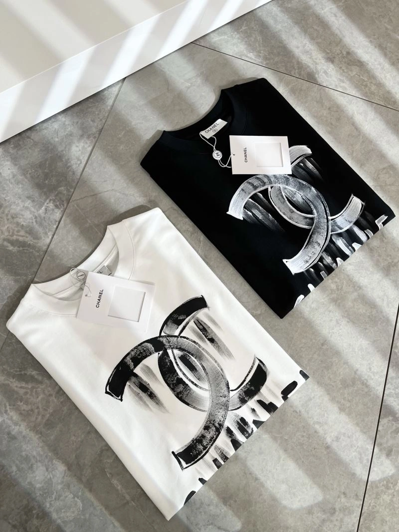 Louis Vuitton T-Shirts Sleek 134127