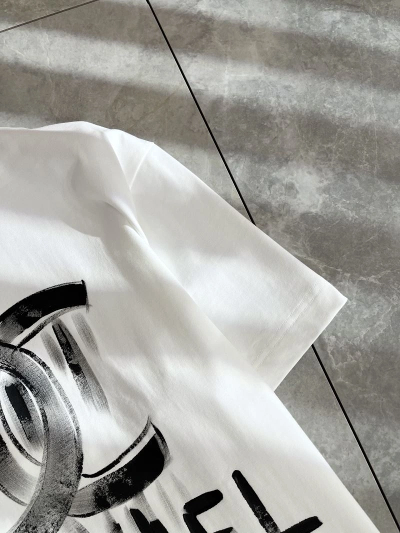 Louis Vuitton T-Shirts Sleek 134127