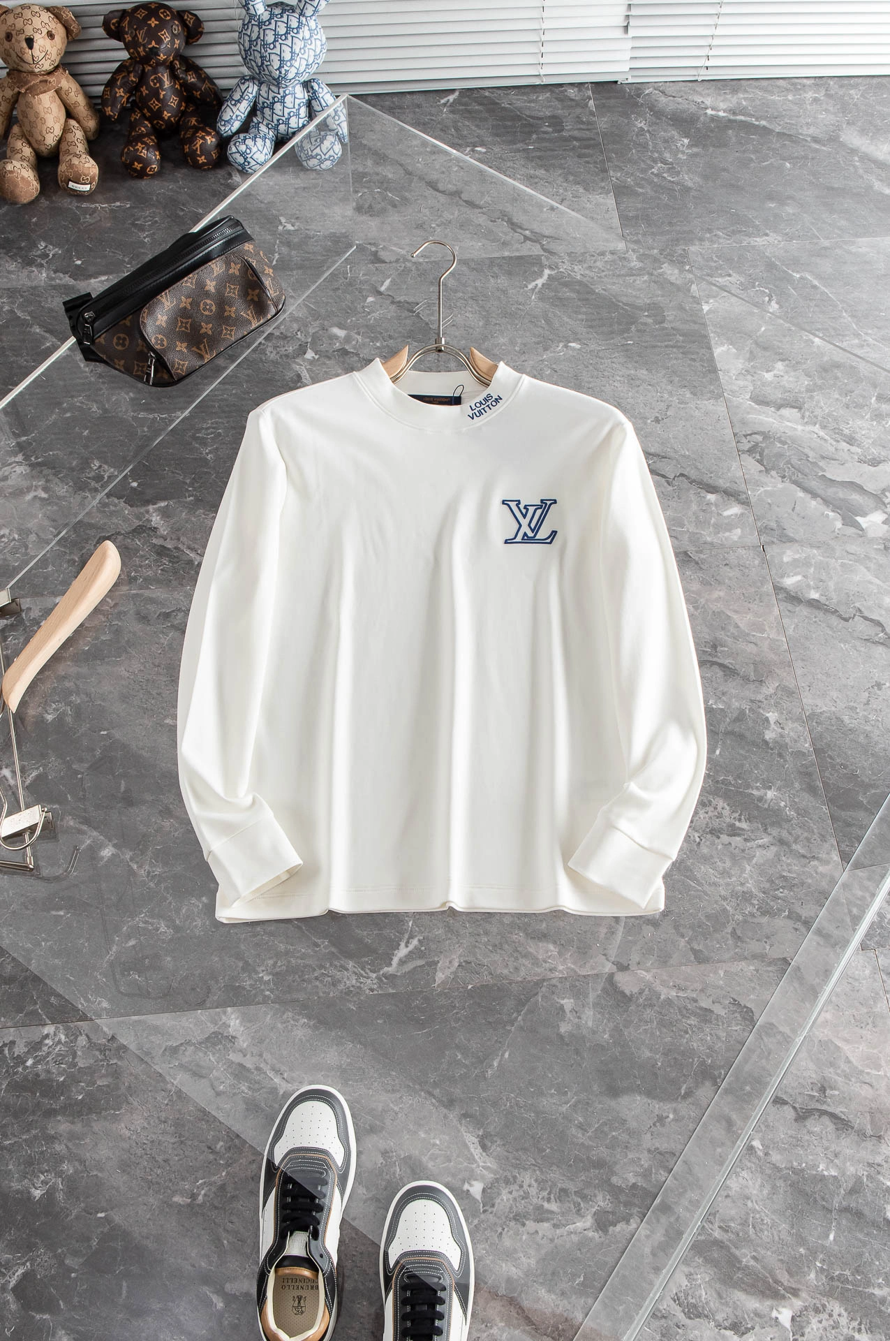 Versatile Louis Vuitton T-Shirts 139406