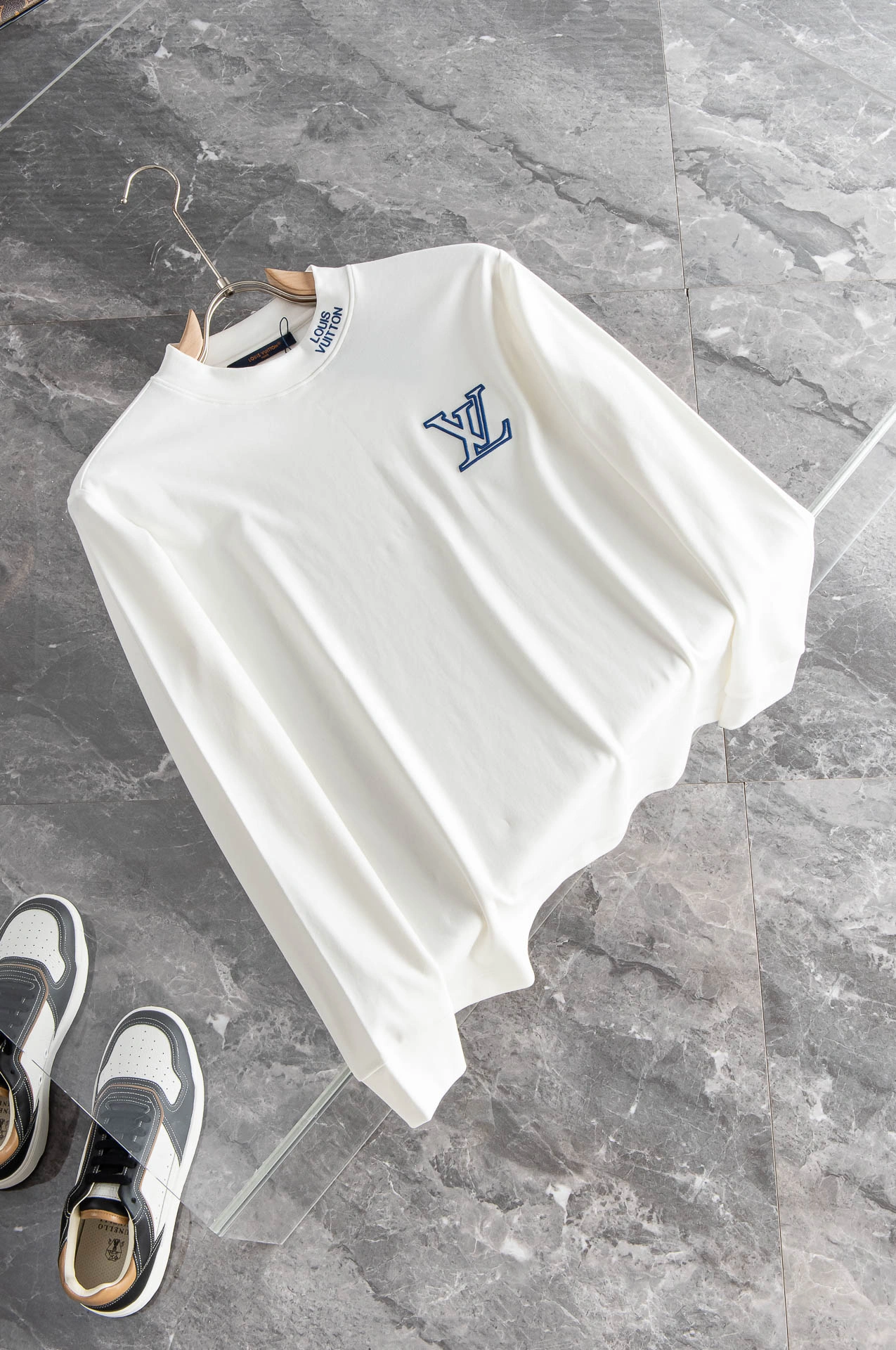 Versatile Louis Vuitton T-Shirts 139406