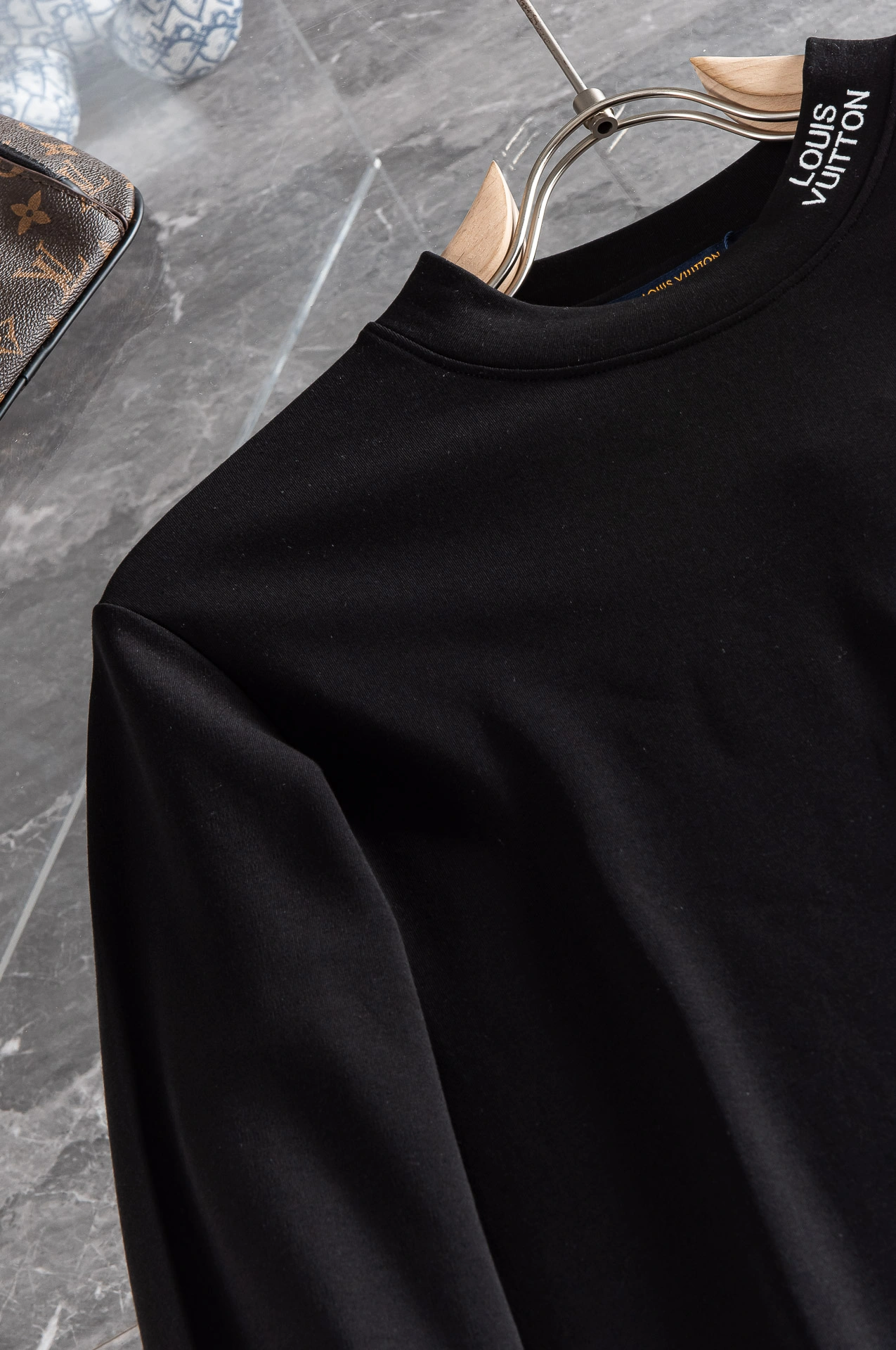 Chic Louis Vuitton T-Shirts 139404
