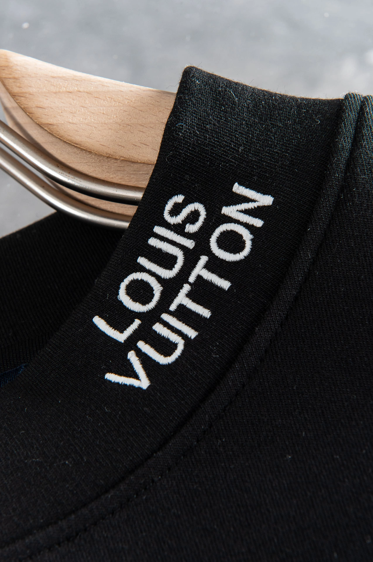 Chic Louis Vuitton T-Shirts 139404