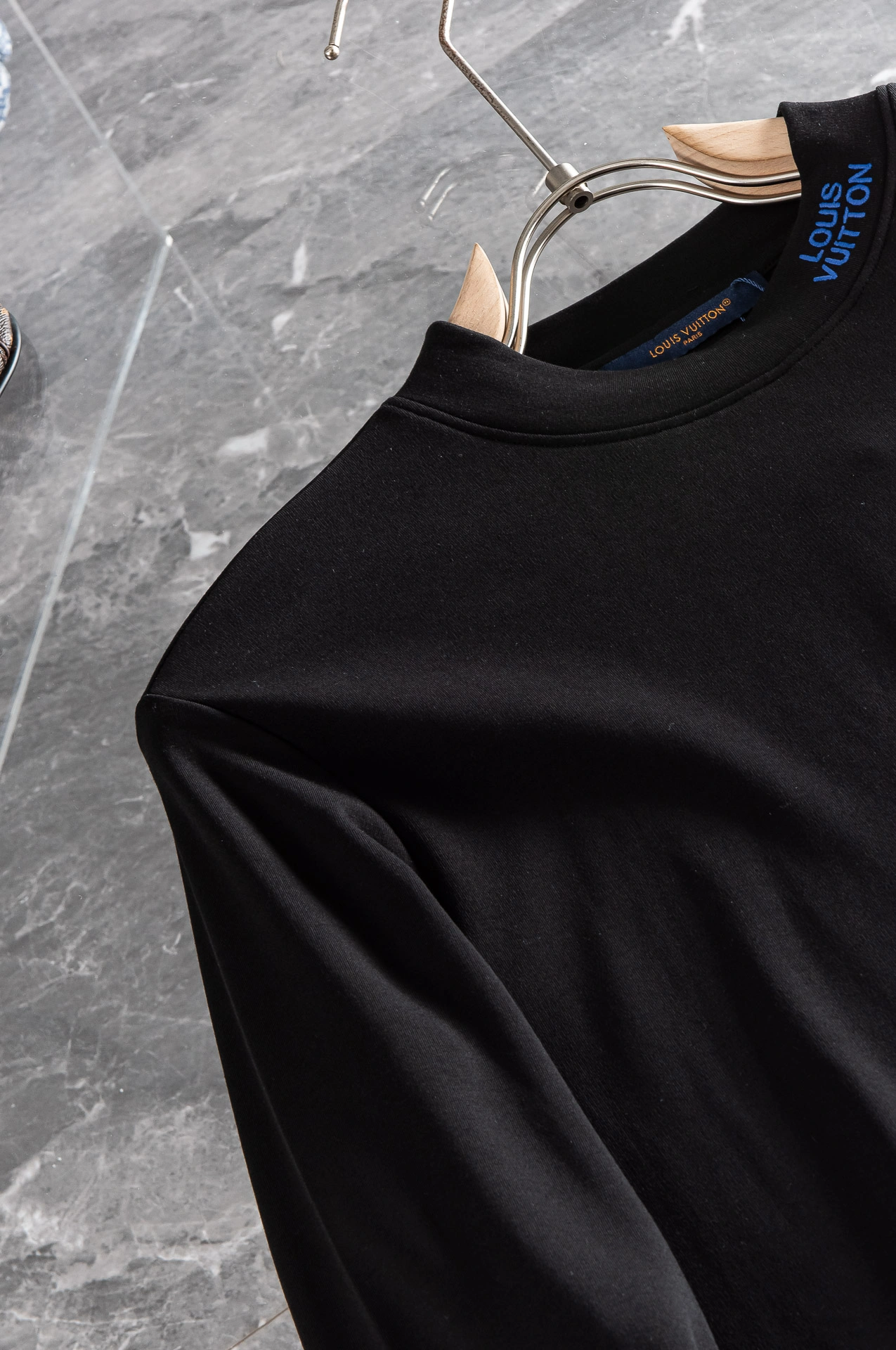 WaterResistant Louis Vuitton T-Shirts 139403