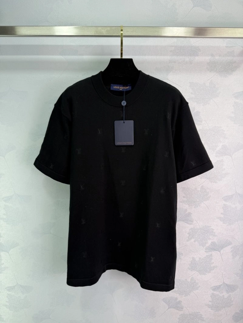 EyeCatching Louis Vuitton T-Shirts 131350