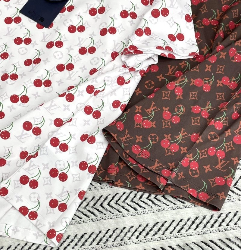 Supportive Louis Vuitton T-Shirts 131343