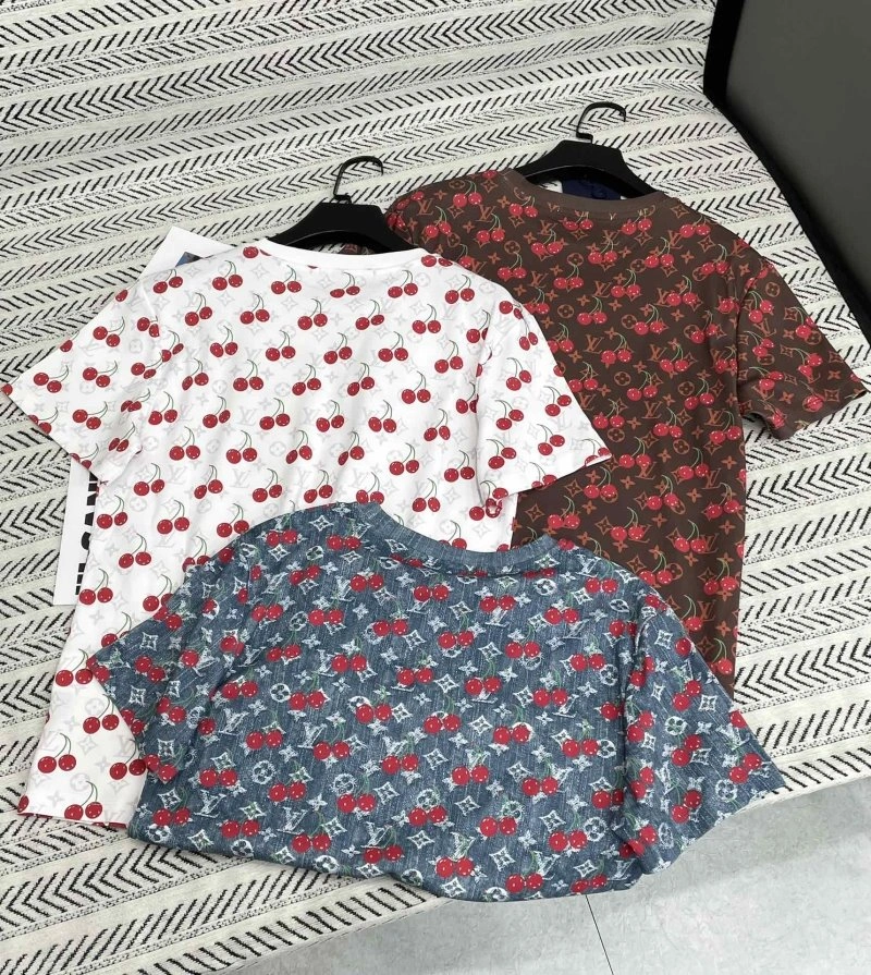 Supportive Louis Vuitton T-Shirts 131343