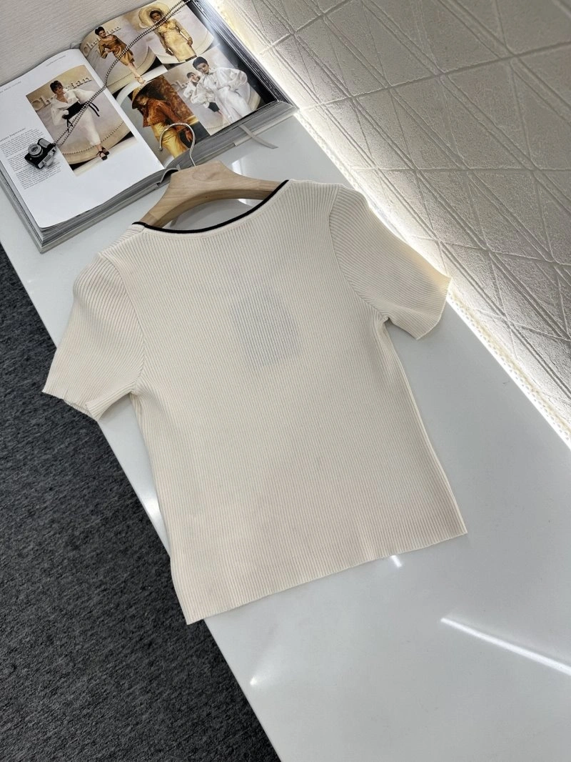 ModernLook Louis Vuitton T-Shirts 131320