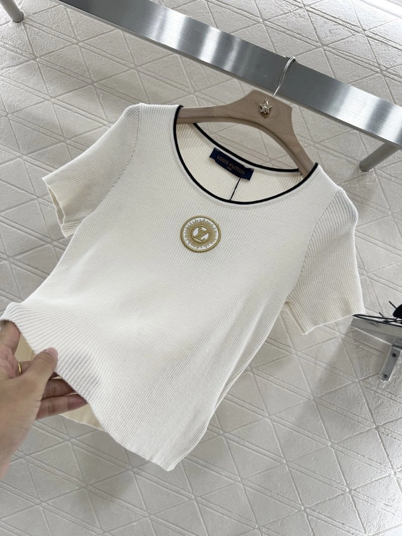 ModernLook Louis Vuitton T-Shirts 131320