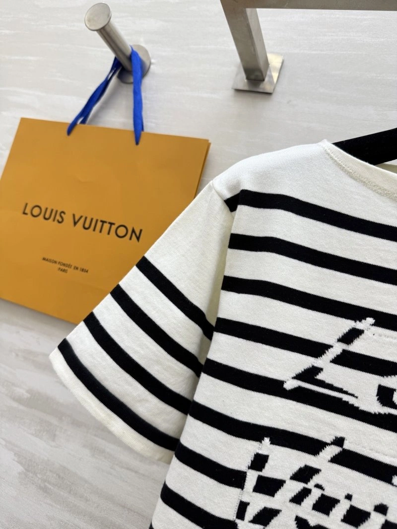 MultiPurpose Louis Vuitton T-Shirts 131333