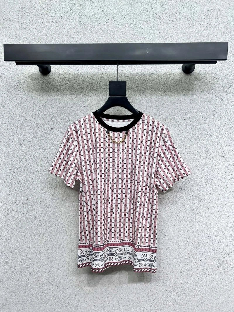 Louis Vuitton T-Shirts AllSeason 131322