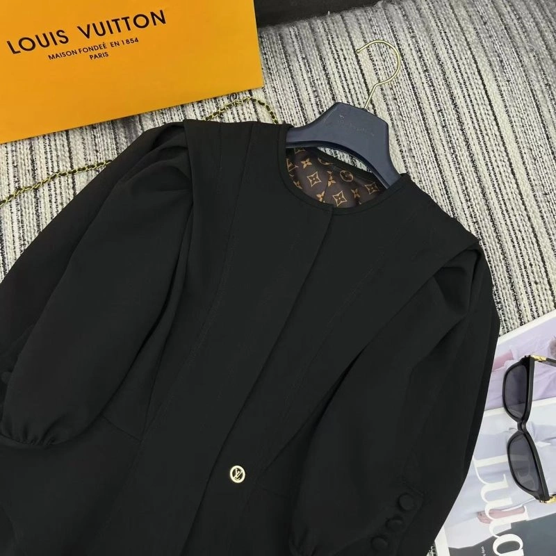 Cozy Louis Vuitton T-Shirts 131319