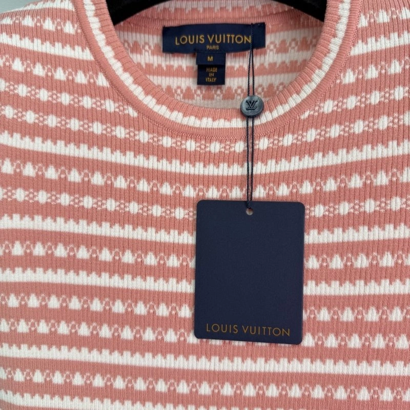 Louis Vuitton T-Shirts Cozy 131306