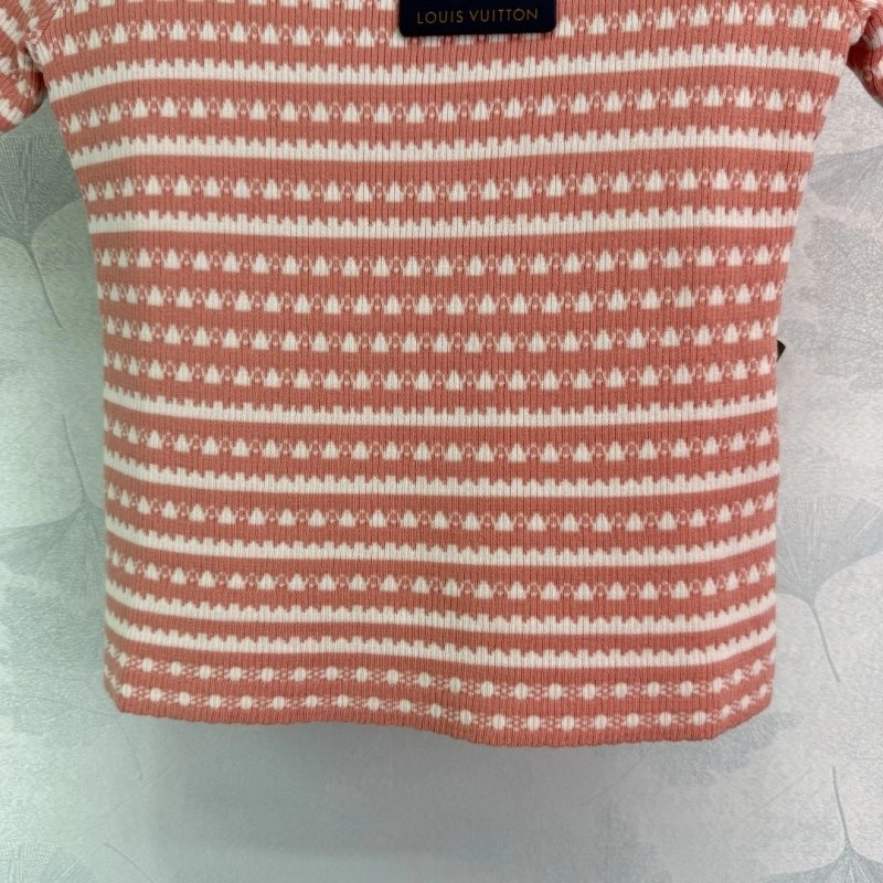 Louis Vuitton T-Shirts Cozy 131306