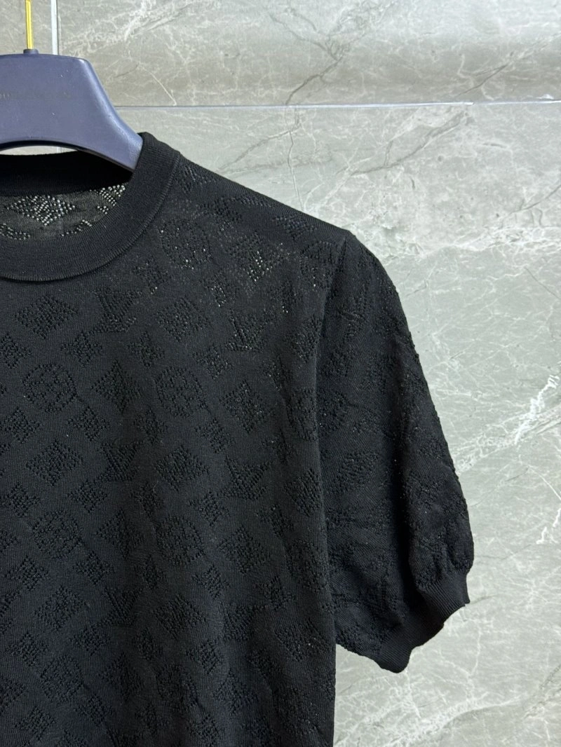 Stylish Louis Vuitton T-Shirts 131309