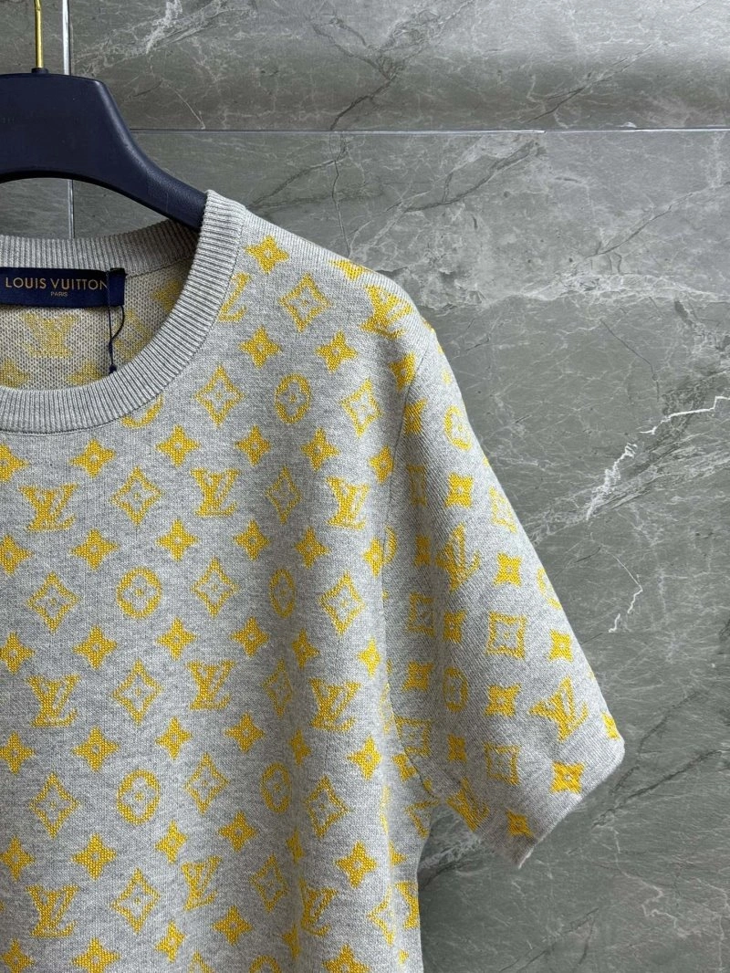 Trendsetting Louis Vuitton T-Shirts 131308