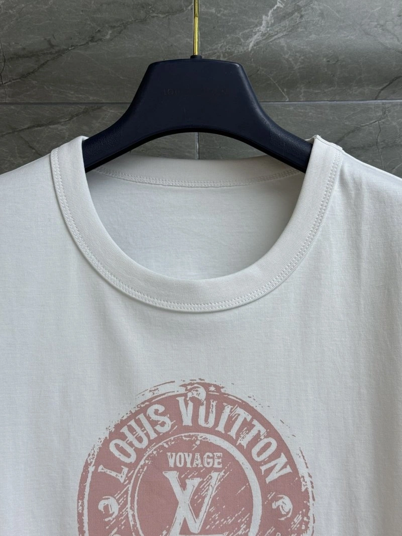 Affordable Louis Vuitton T-Shirts 131286