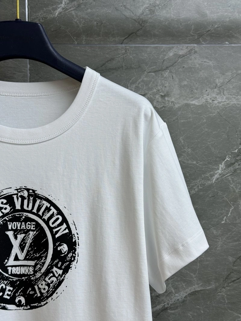 Louis Vuitton T-Shirts Bright 131282