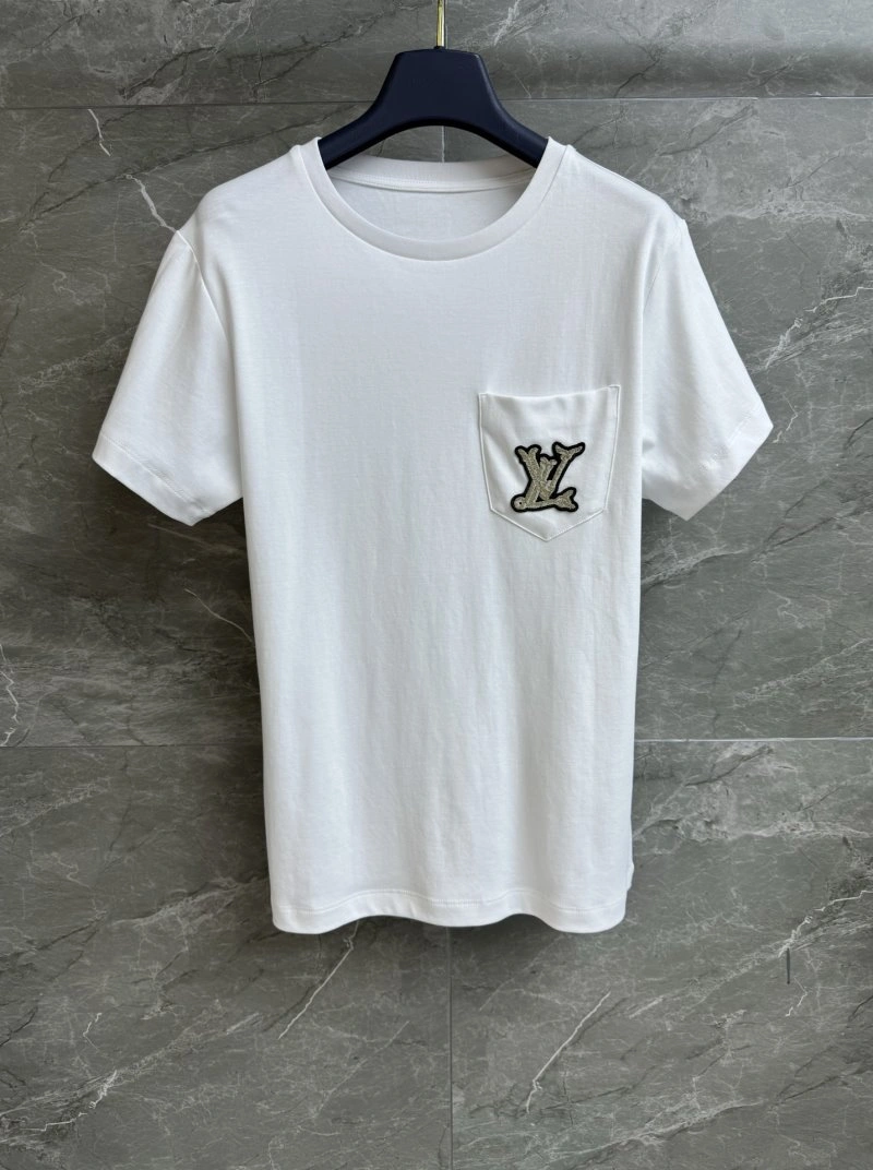 Compact Louis Vuitton T-Shirts 131293