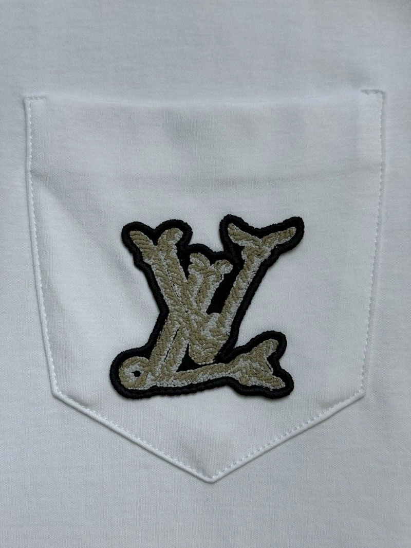 Compact Louis Vuitton T-Shirts 131293