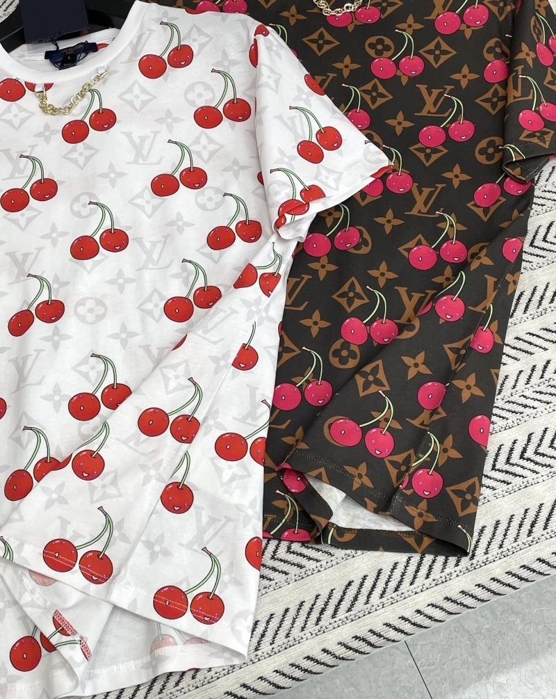 Louis Vuitton T-Shirts Lightweight 131303