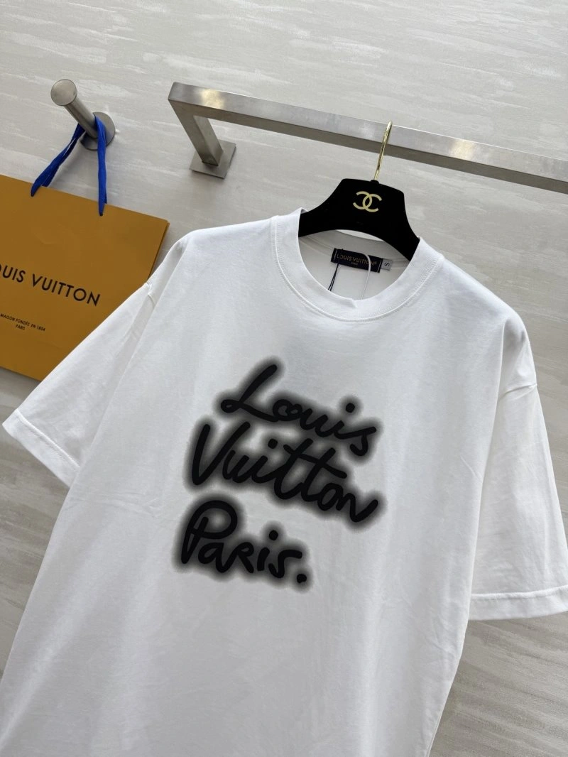 Attractive Louis Vuitton T-Shirts 131300