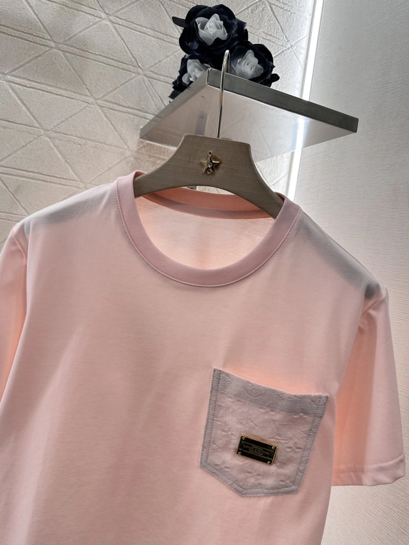 Louis Vuitton T-Shirts MultiPurpose 131242