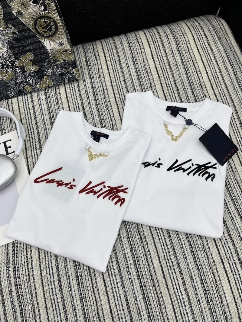 Louis Vuitton T-Shirts StreetReady 131240