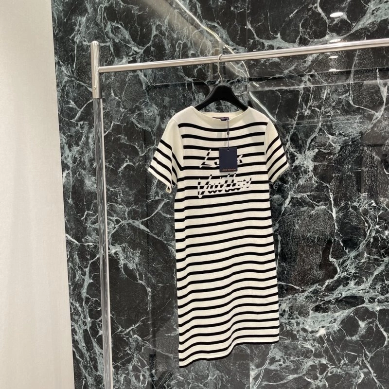 Louis Vuitton T-Shirts Breathable 131223