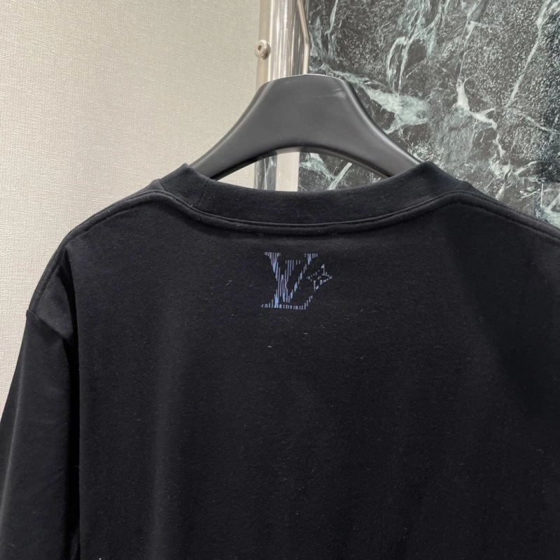 Comfortable Louis Vuitton T-Shirts 131224