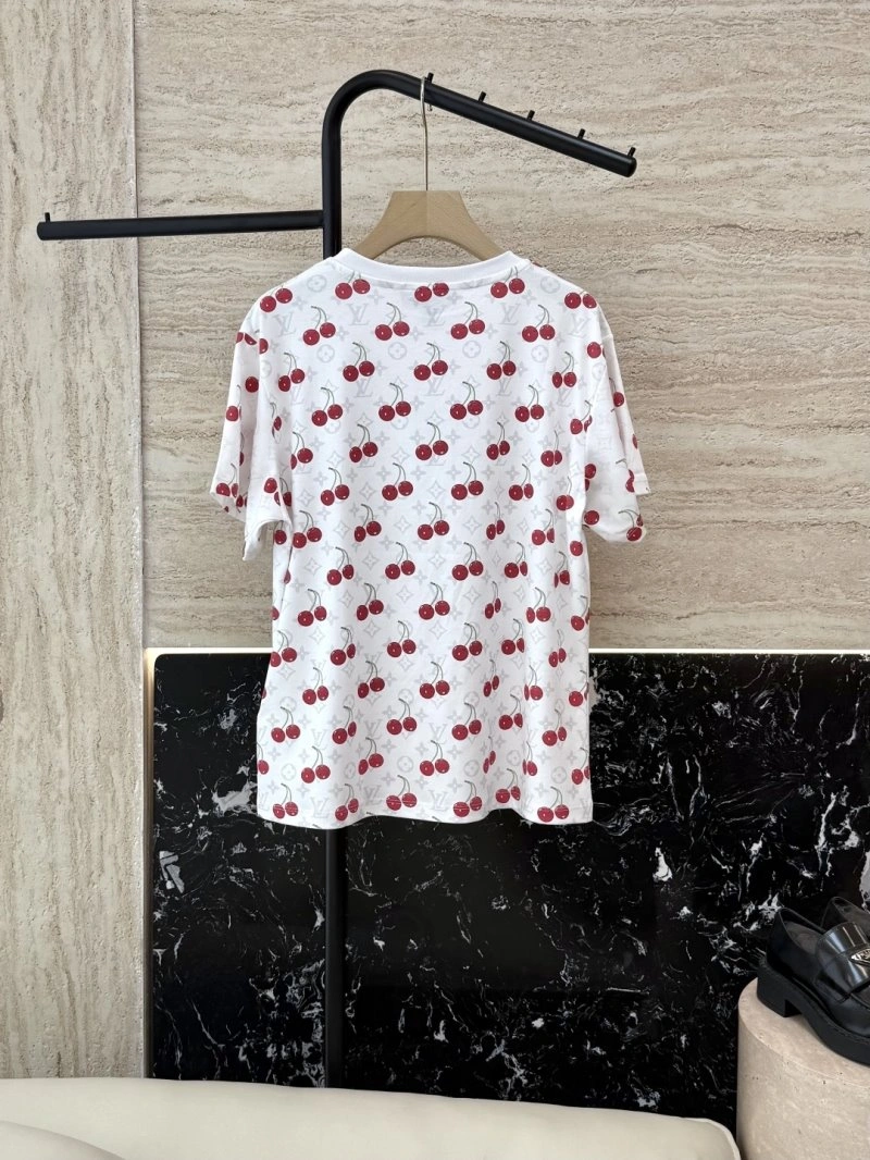 Flexible Louis Vuitton T-Shirts 131210