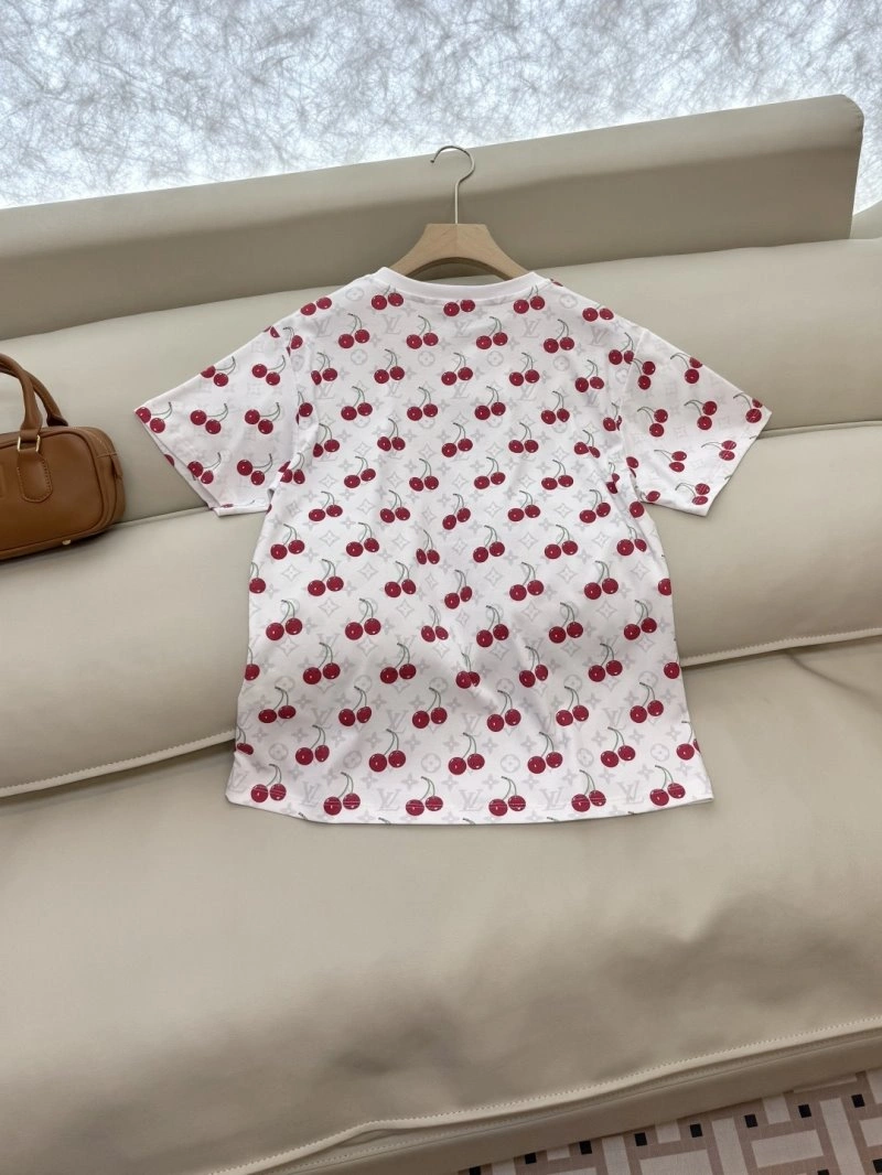 Flexible Louis Vuitton T-Shirts 131210