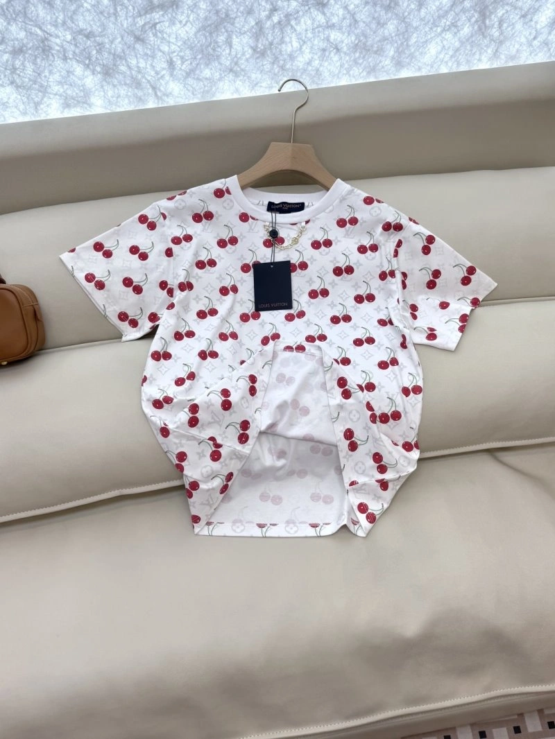 Flexible Louis Vuitton T-Shirts 131210