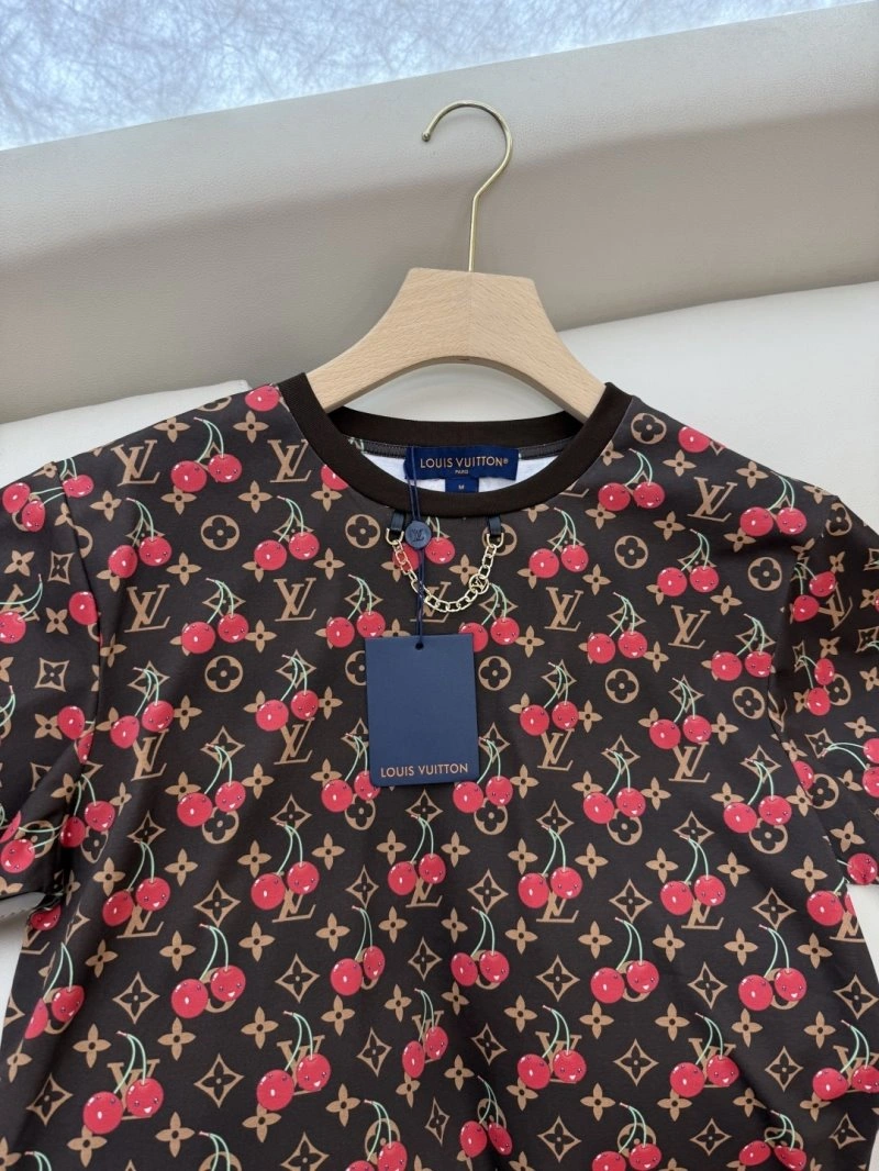 TechFriendly Louis Vuitton T-Shirts 131211