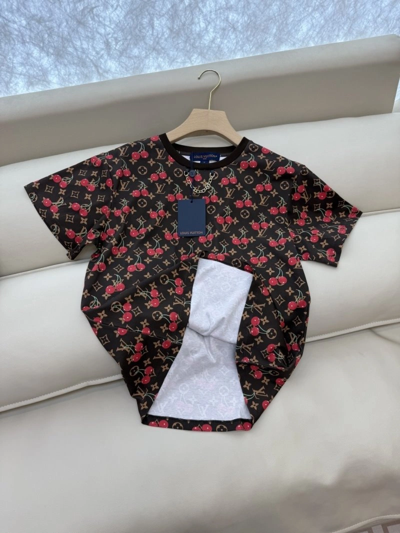 TechFriendly Louis Vuitton T-Shirts 131211