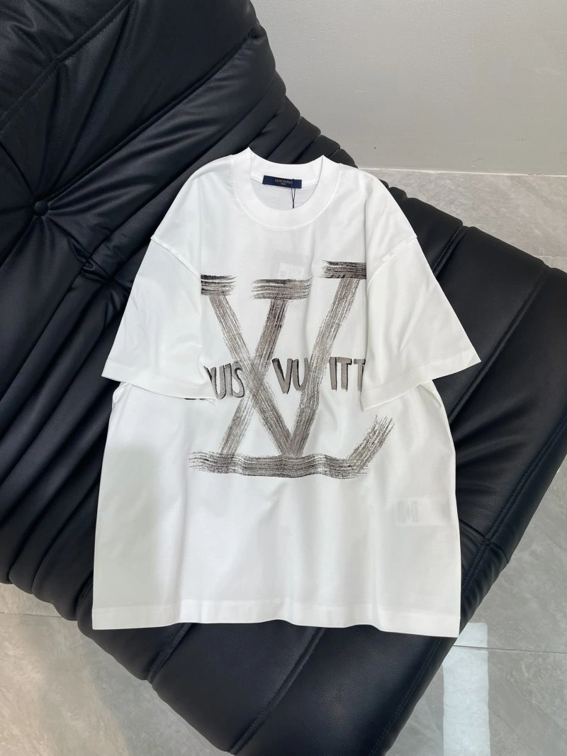 EyeCatching Louis Vuitton T-Shirts 131213