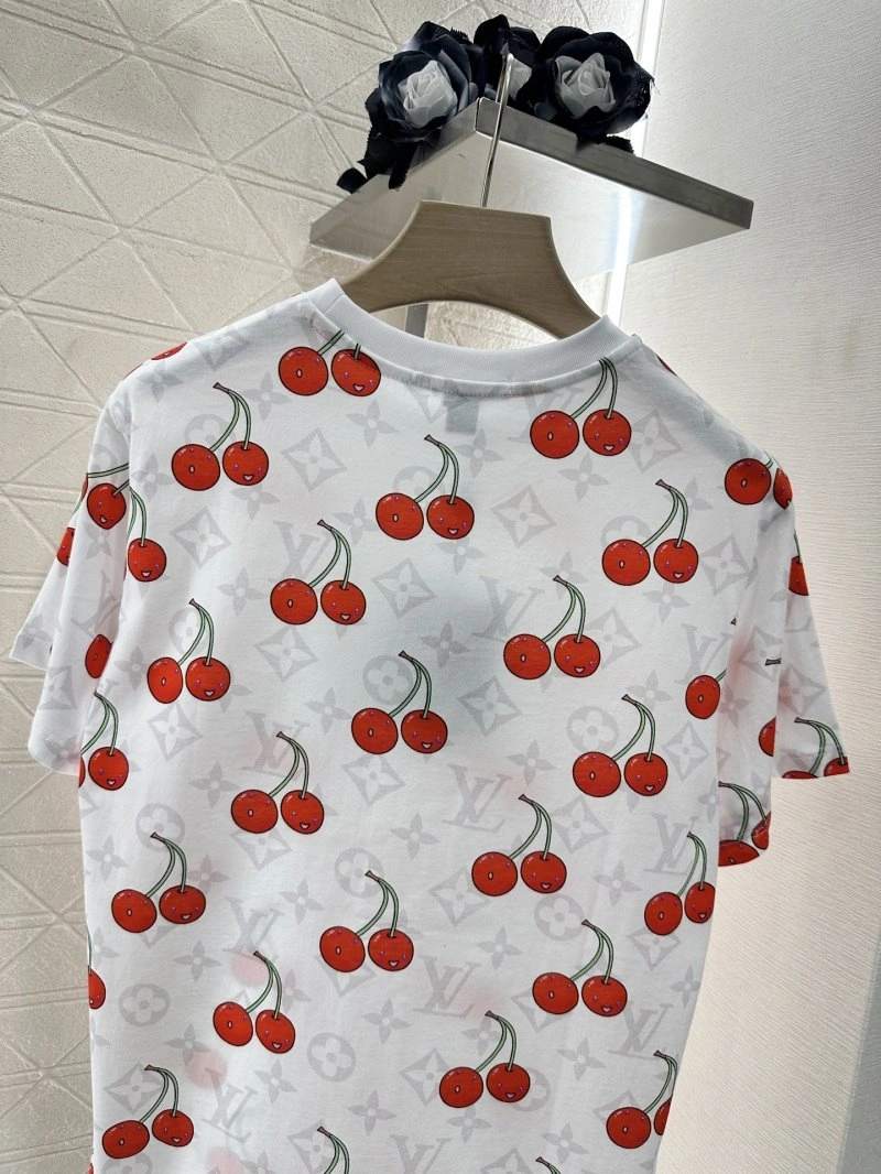 Louis Vuitton T-Shirts Resilient 131216