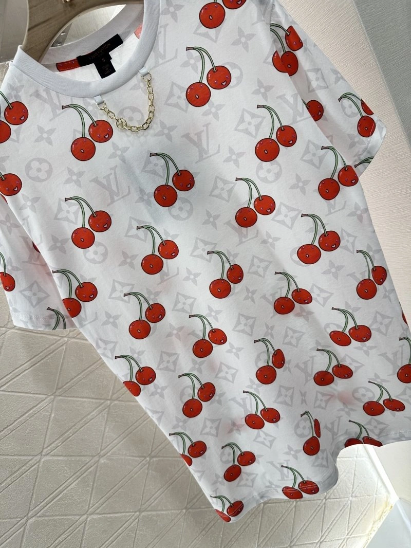 Louis Vuitton T-Shirts Resilient 131216