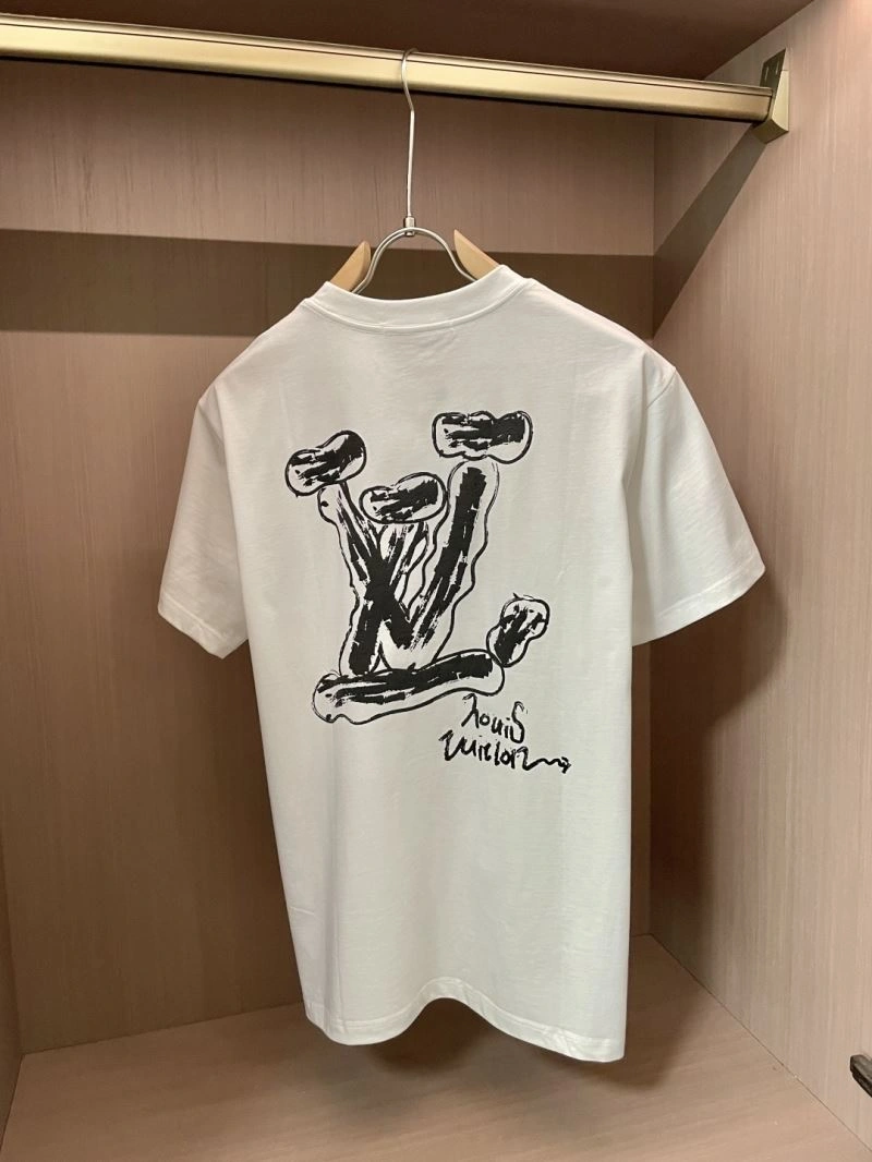 Upgraded Louis Vuitton T-Shirts 133665
