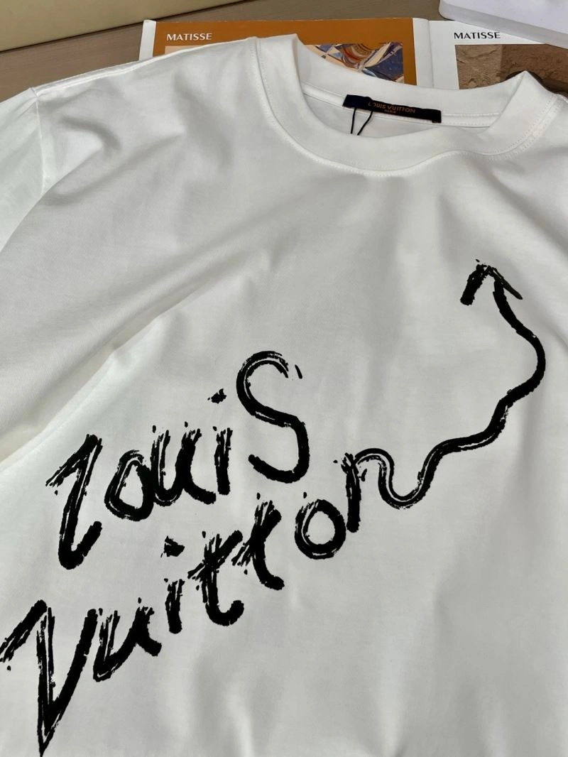 Upgraded Louis Vuitton T-Shirts 133665