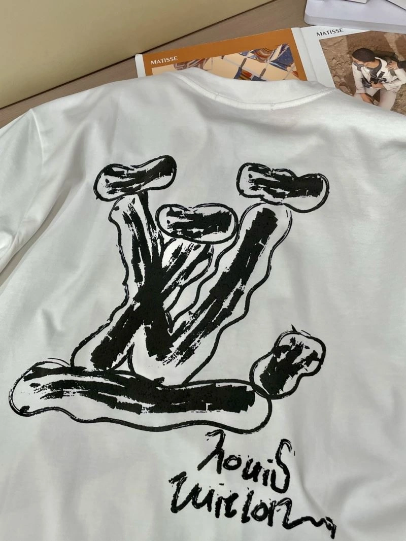 Upgraded Louis Vuitton T-Shirts 133665