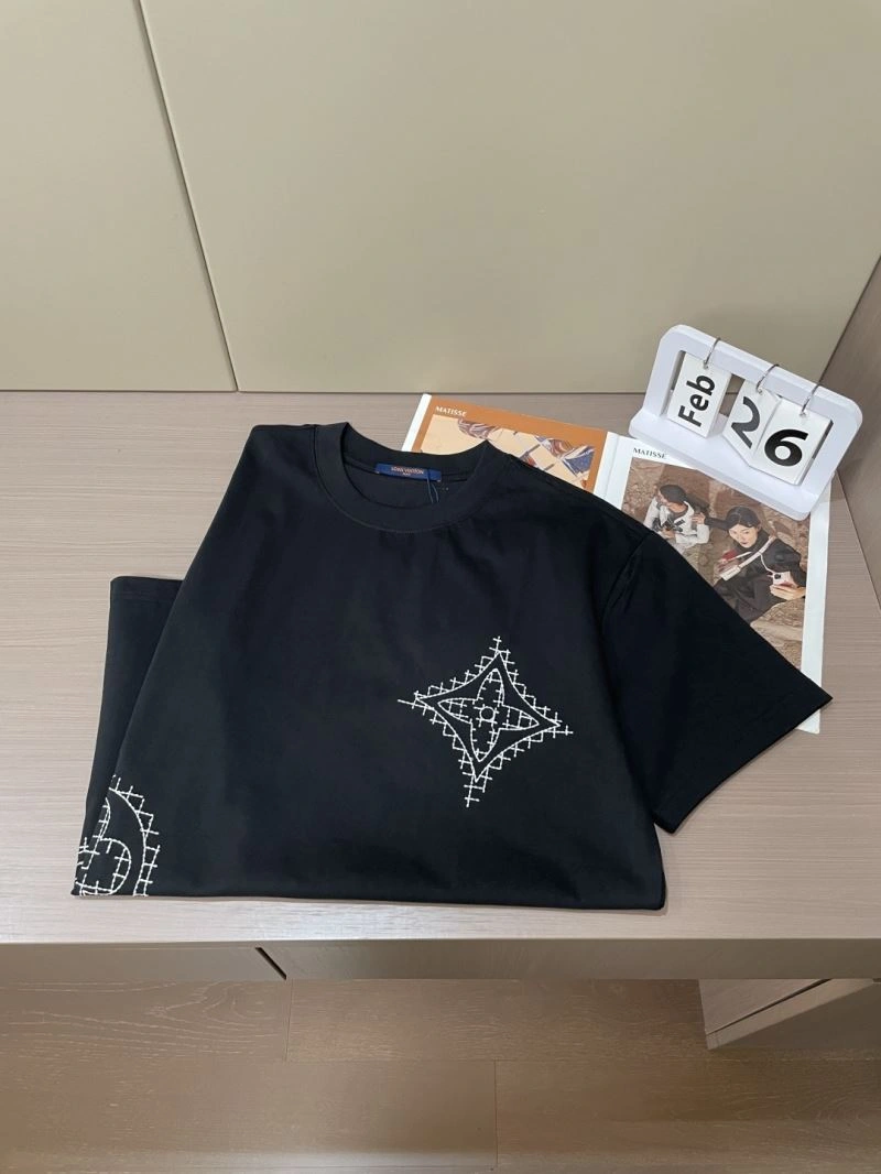 Breathable Louis Vuitton T-Shirts 133664