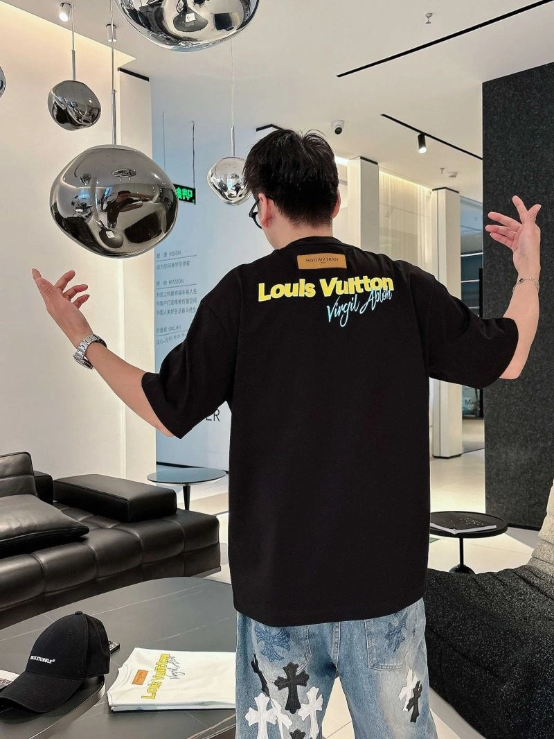 Trendy Louis Vuitton T-Shirts 133671