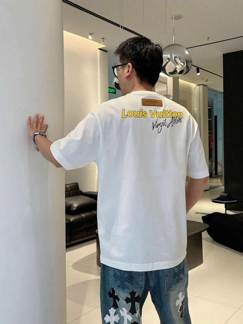 Louis Vuitton T-Shirts Sporty 133670